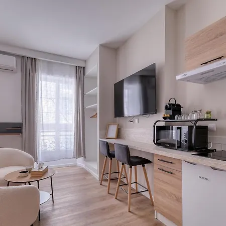 Short Time Centre 4 Check-in Auto *